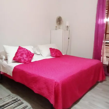 Smeralda Room's Homestay