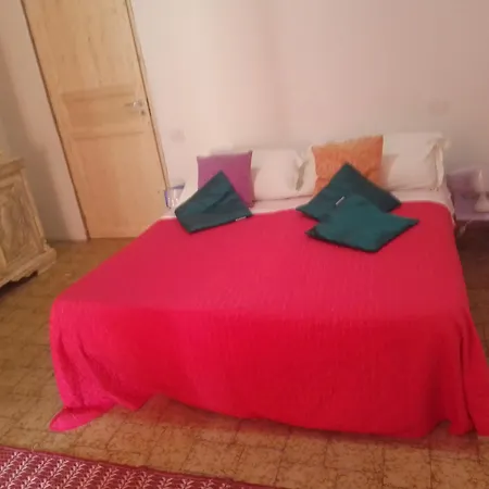 בית אירוח Smeralda Room's *