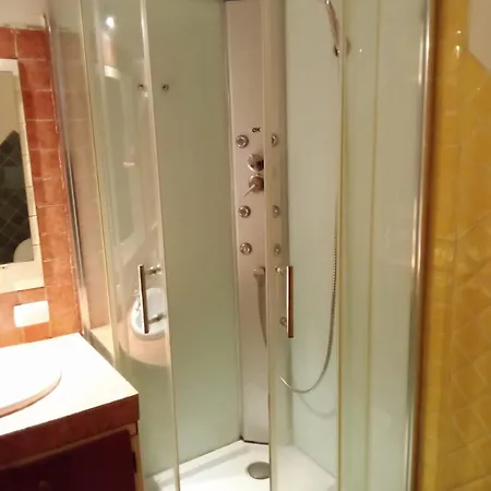 Smeralda Room's Alloggio in famiglia Olbia